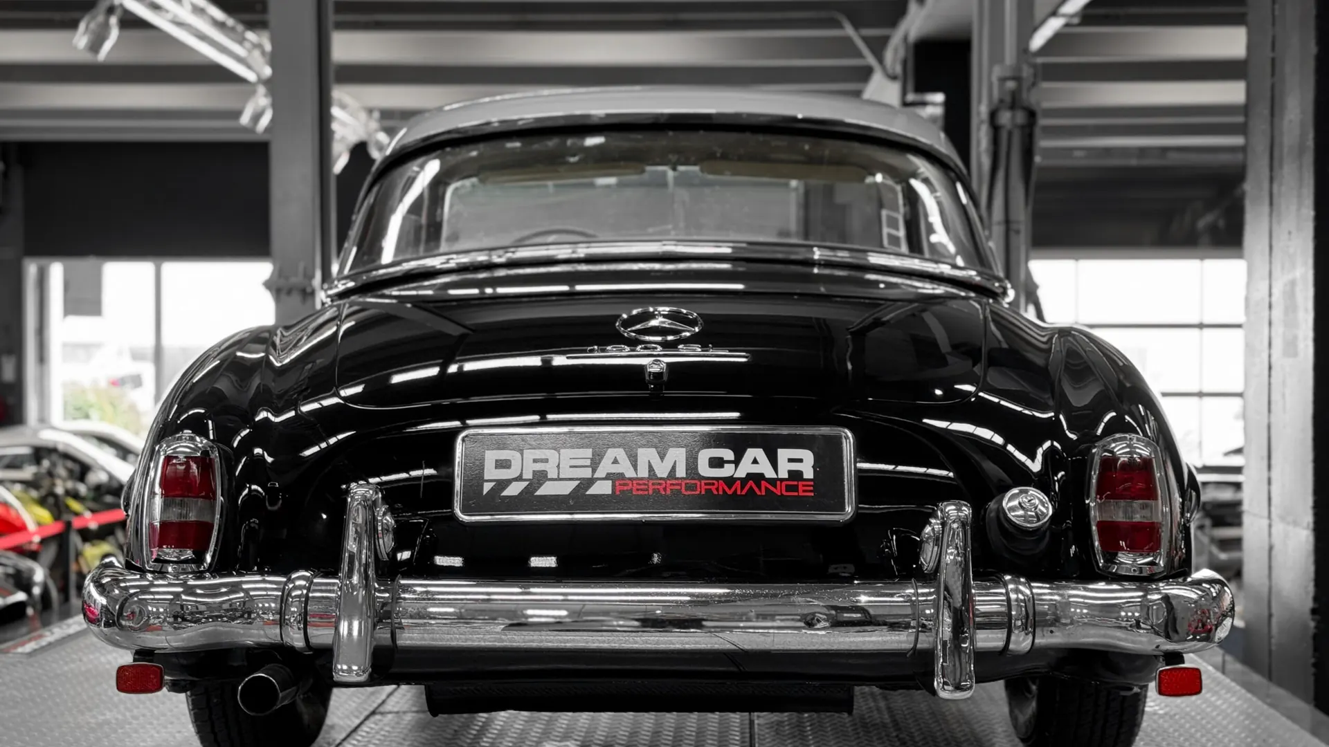 Mercedes -Benz — photo 16