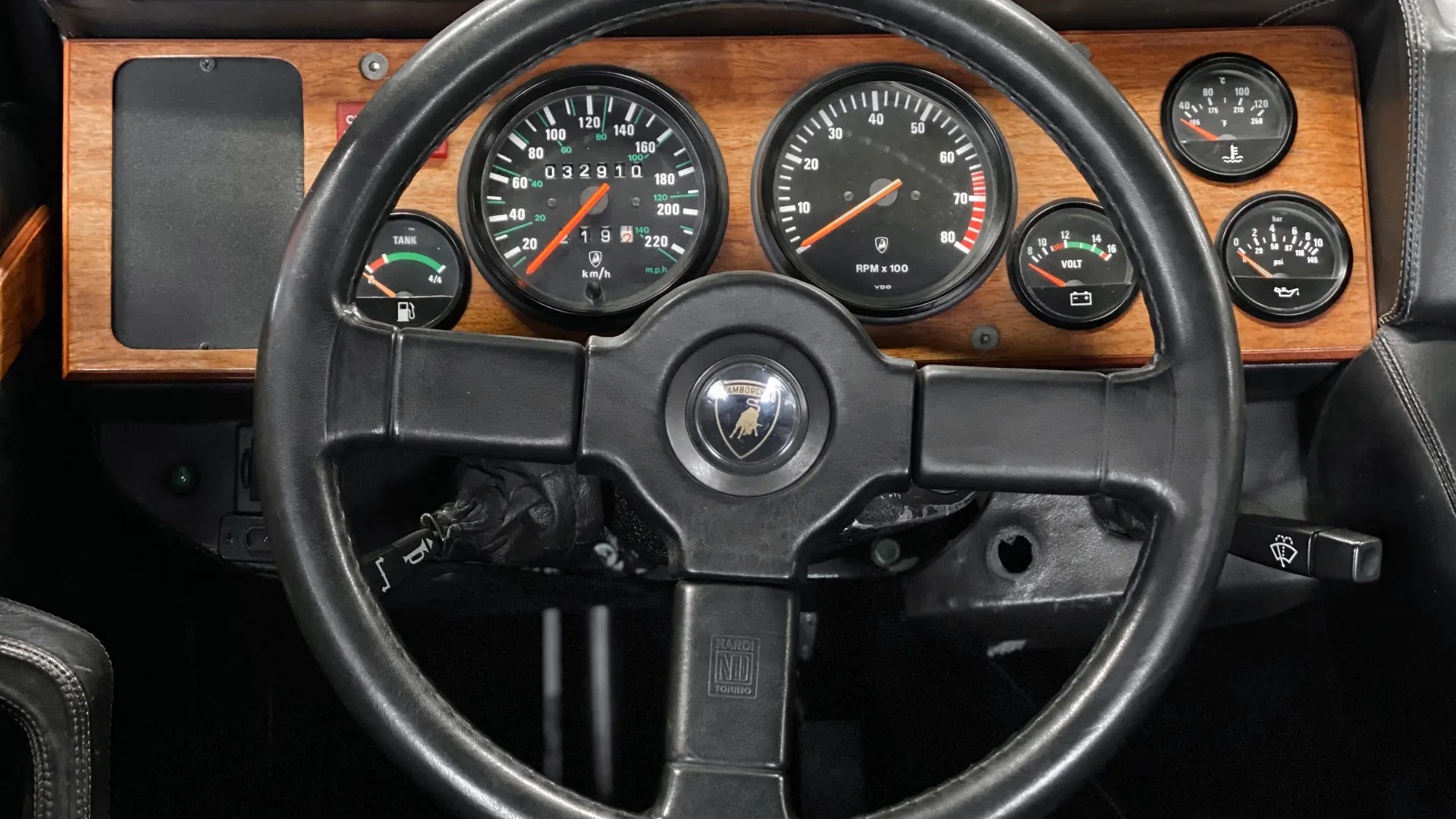 Lamborghini LM002 — photo 4
