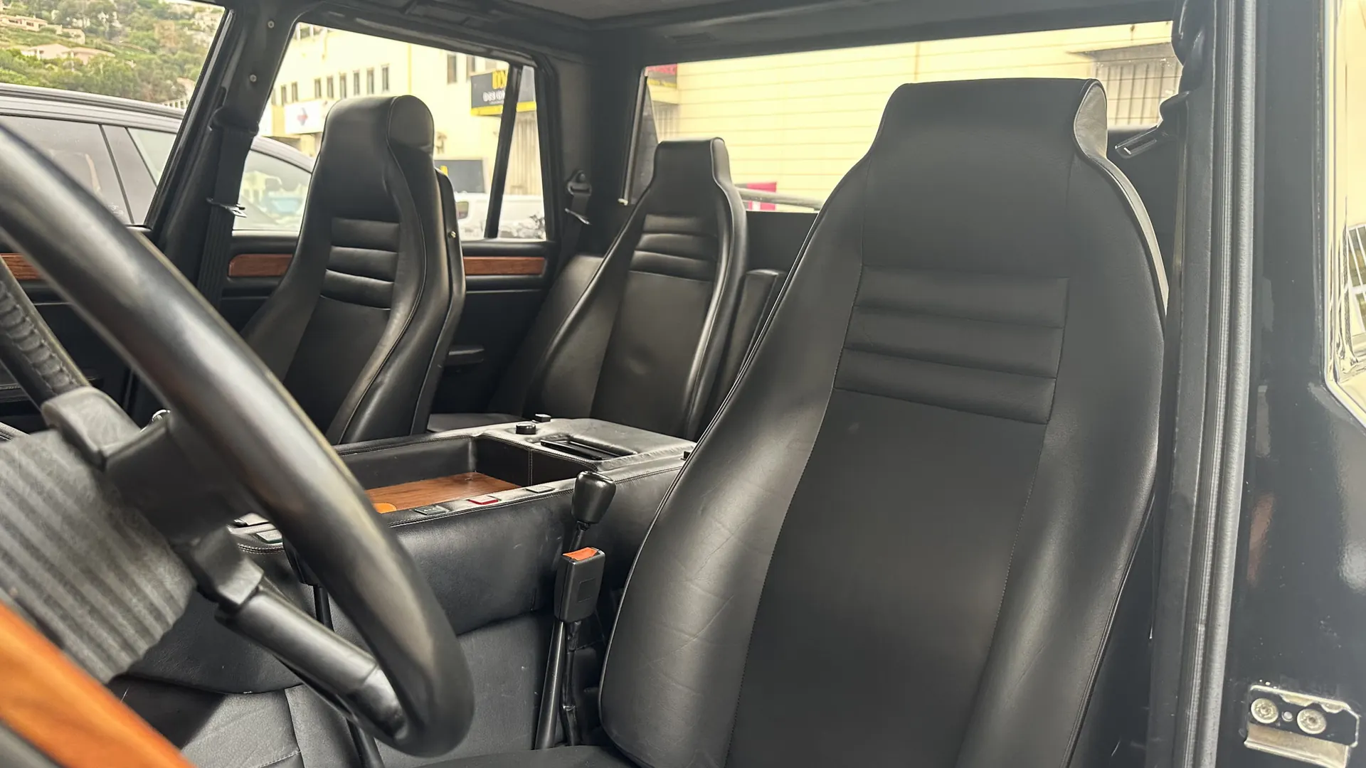 Lamborghini LM002 — photo 5
