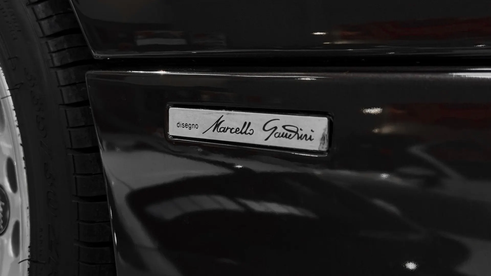 Lamborghini Diablo — photo 13