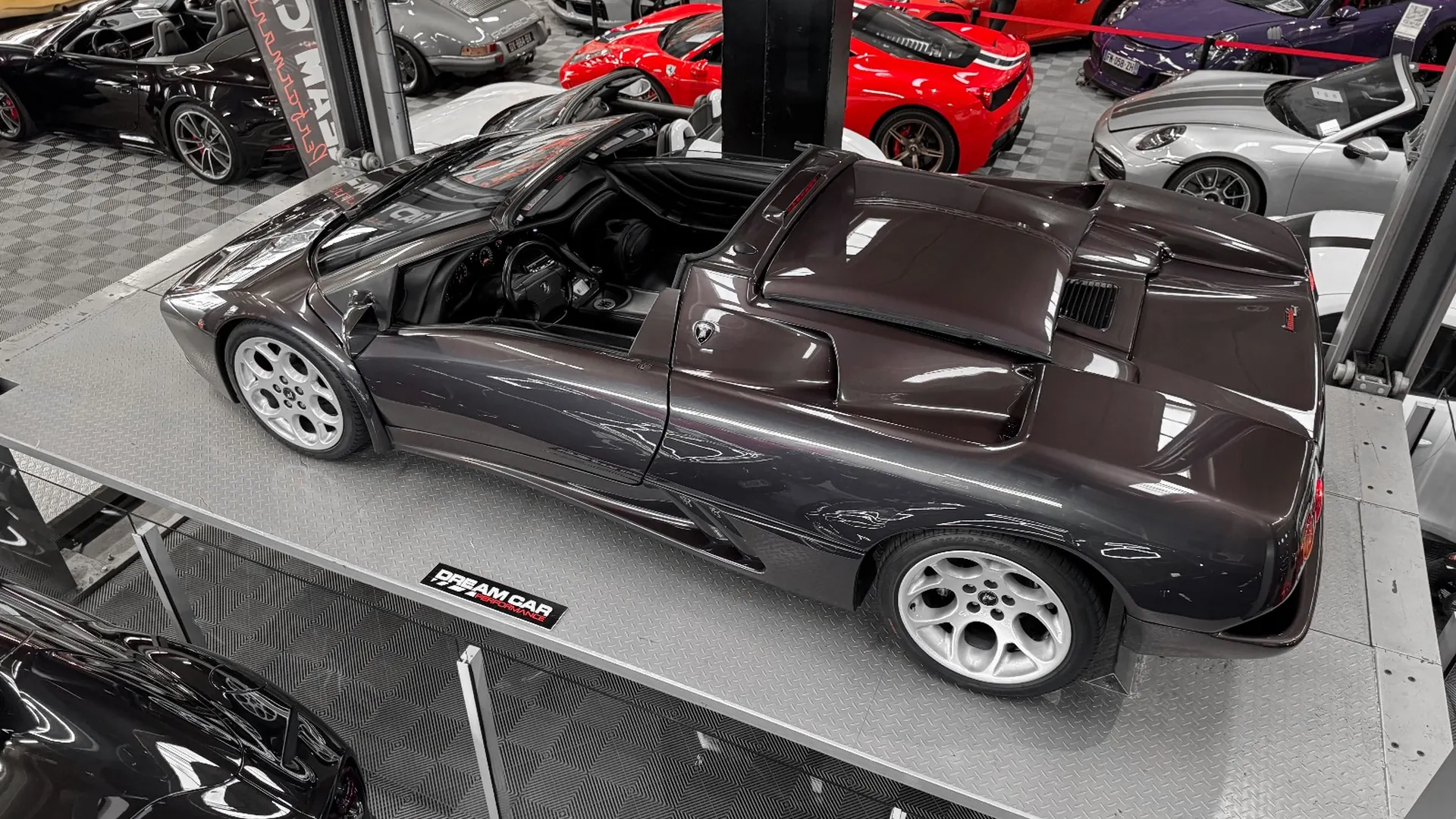 Lamborghini Diablo — photo 3