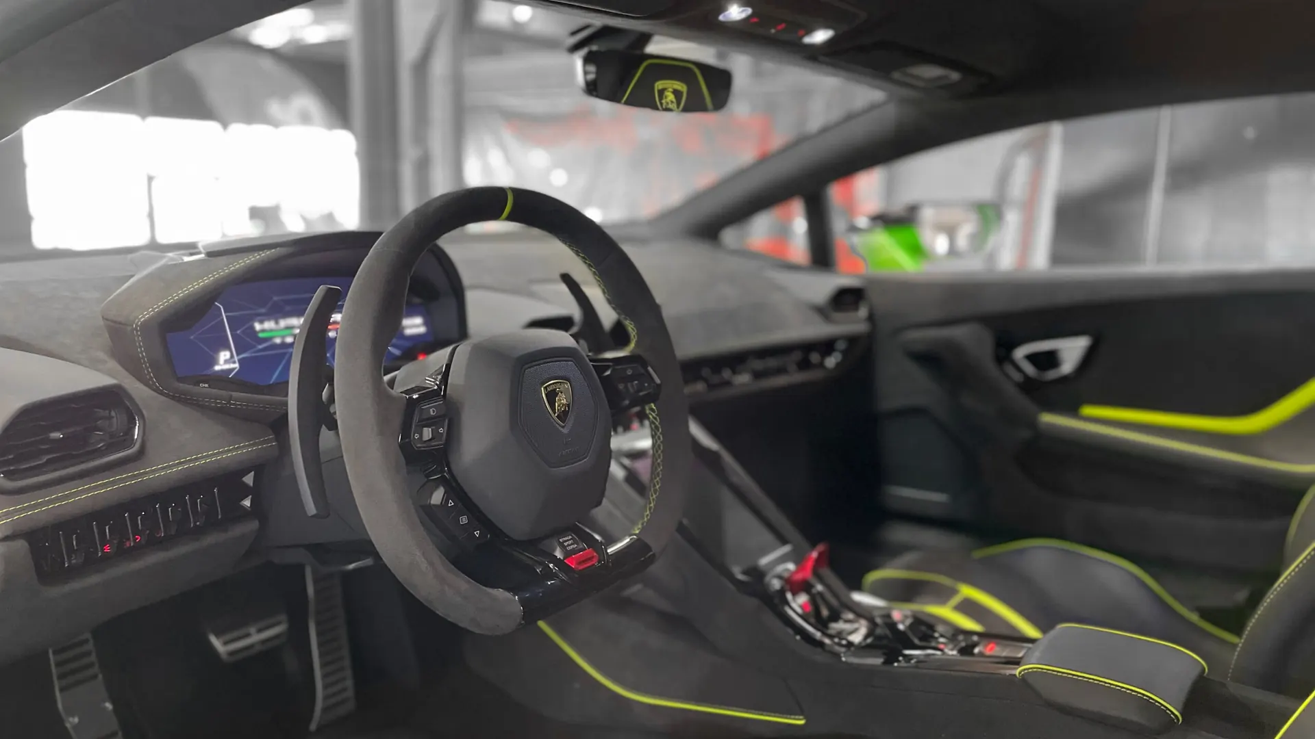 Lamborghini HURACAN — photo 18