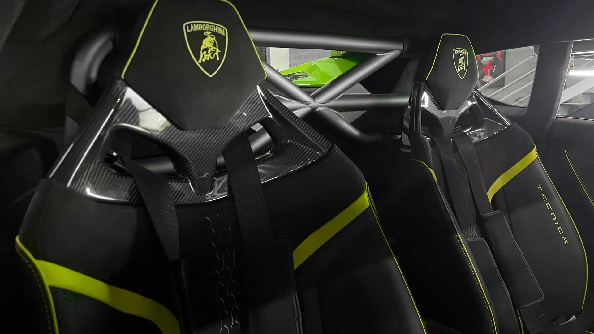 Lamborghini HURACAN — photo 21