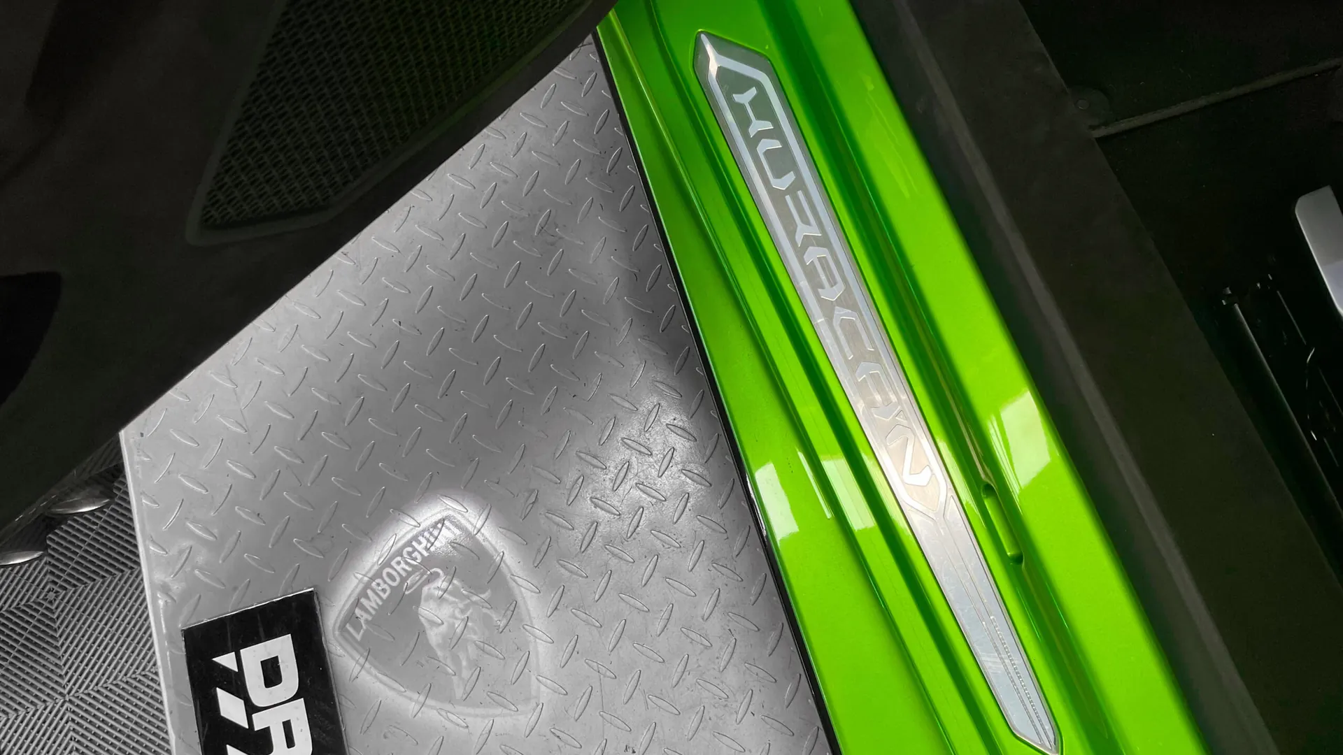 Lamborghini HURACAN — photo 16