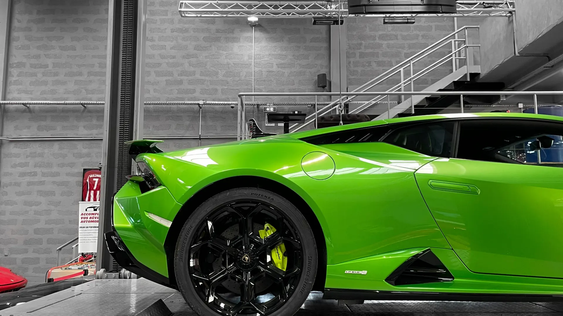 Lamborghini HURACAN — photo 11