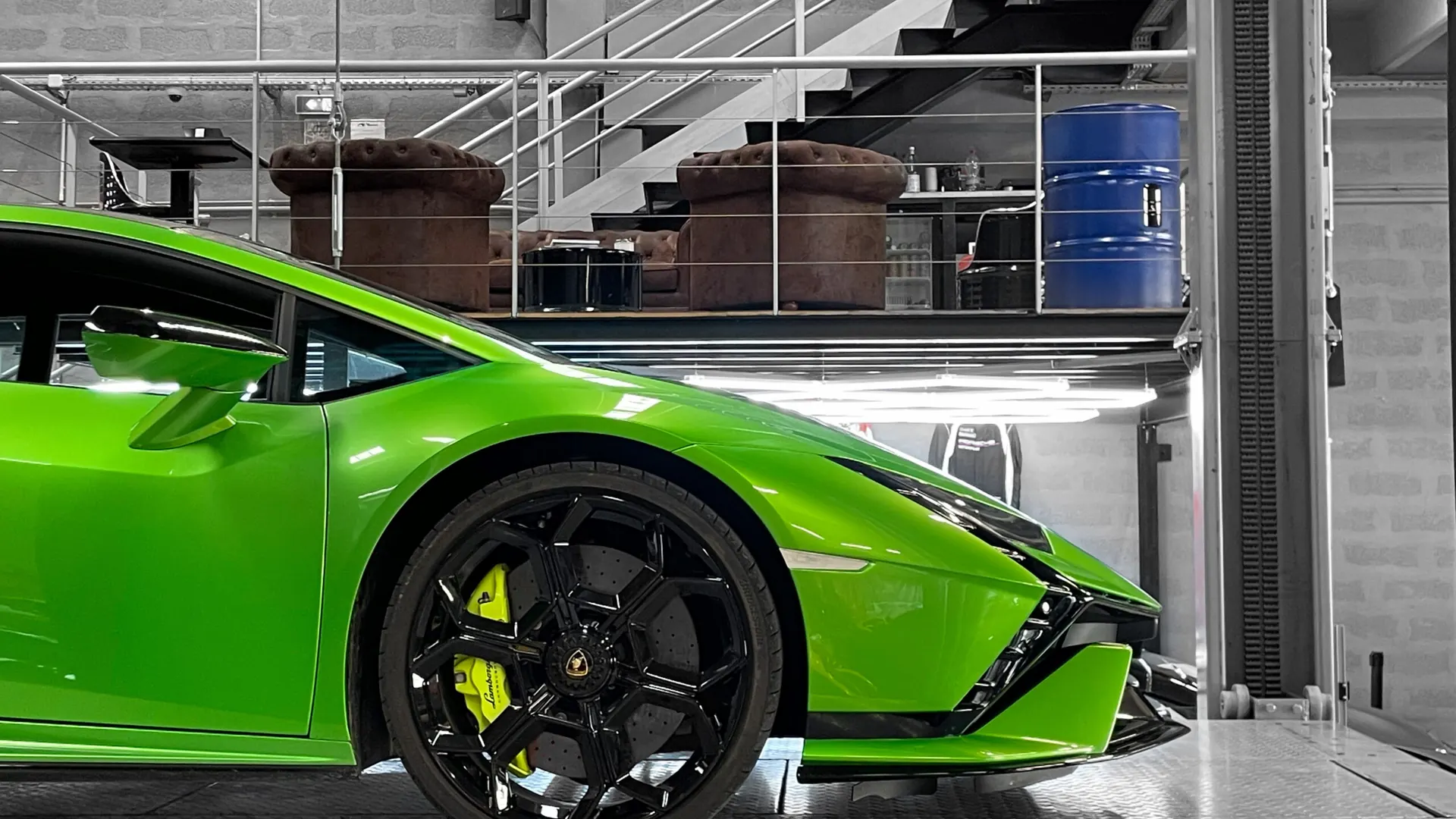 Lamborghini HURACAN — photo 12