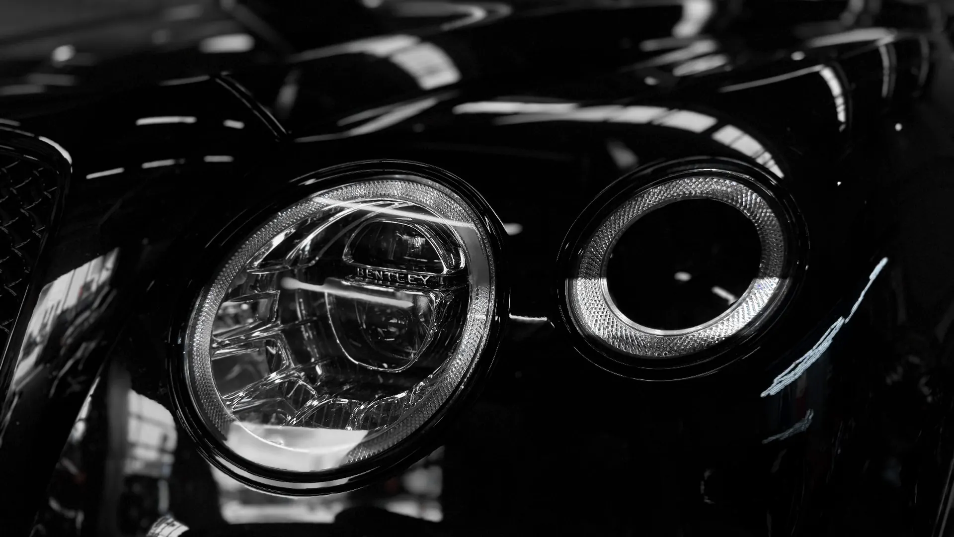 Bentley BENTAYGA — photo 12