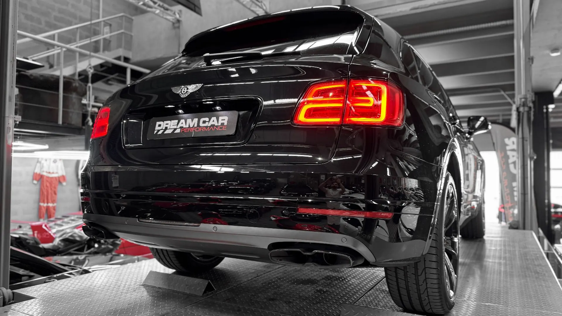Bentley BENTAYGA — photo 8