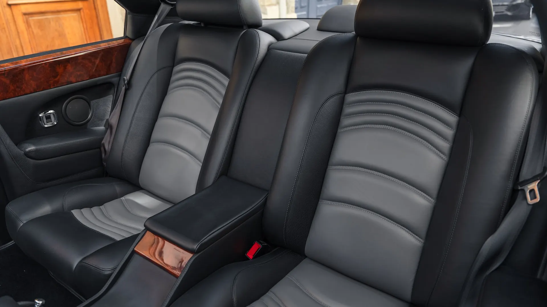 Bentley Continental — photo 44