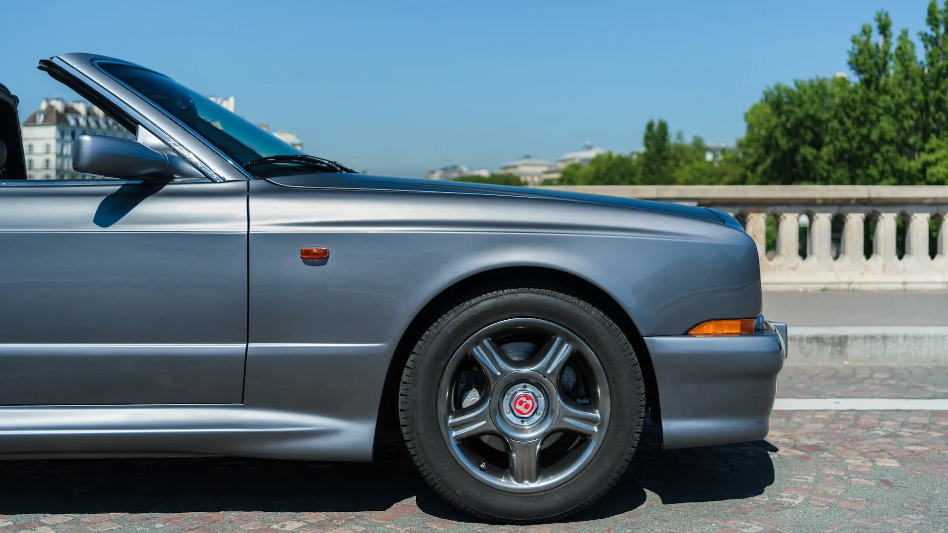 Bentley Continental — photo 21