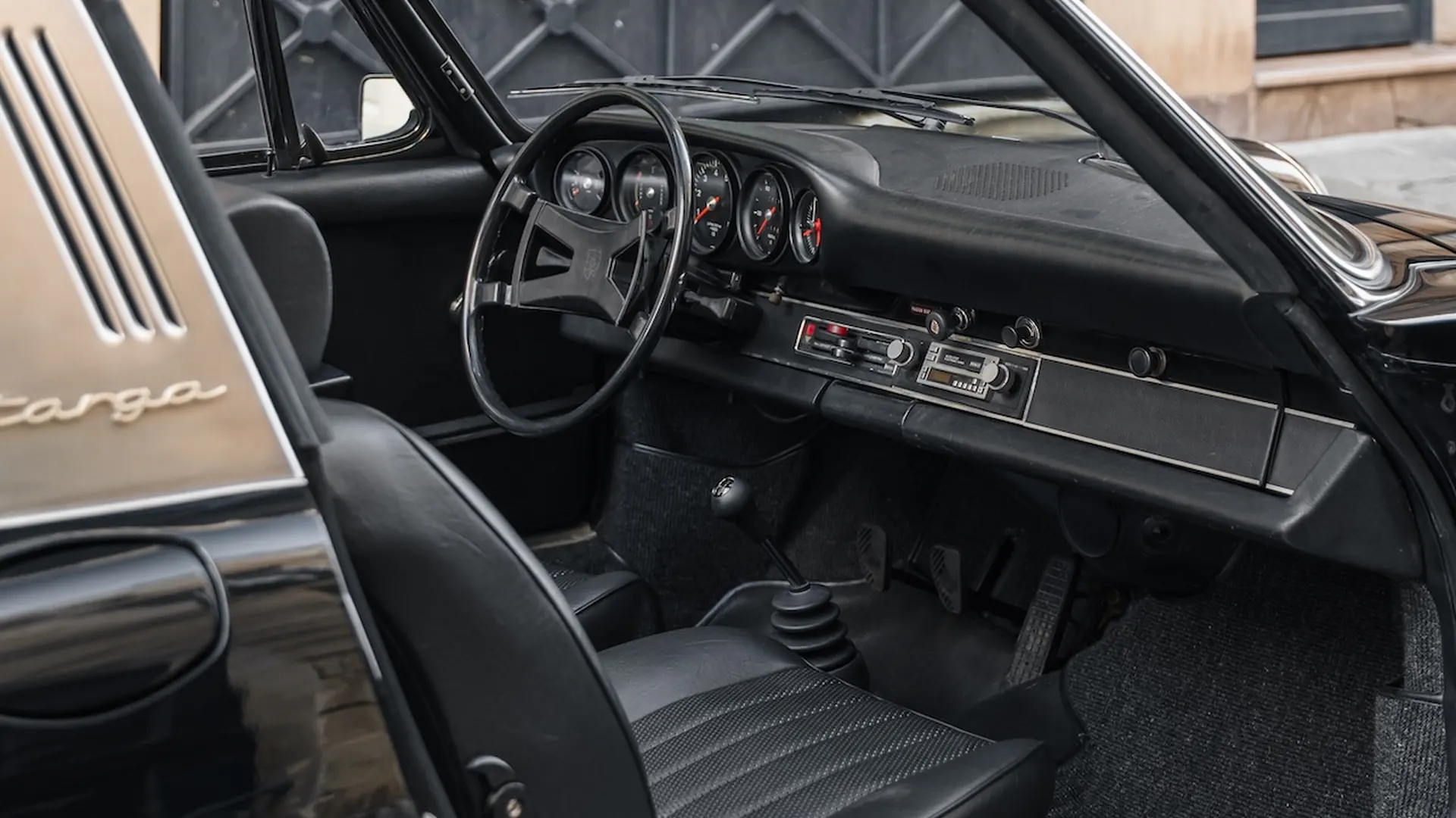 Porsche 911 — photo 4