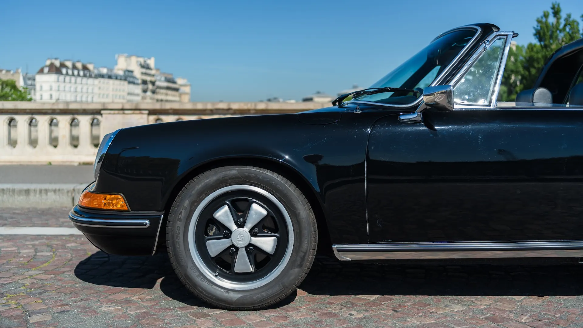 Porsche 911 — photo 39