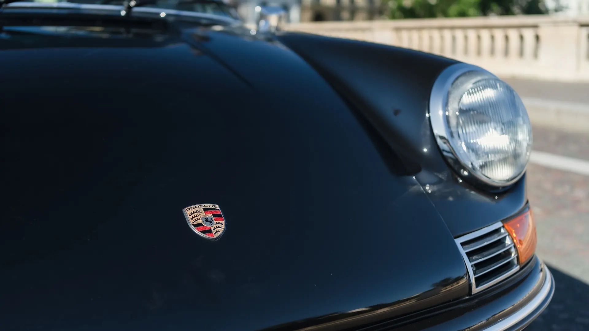 Porsche 911 — photo 35