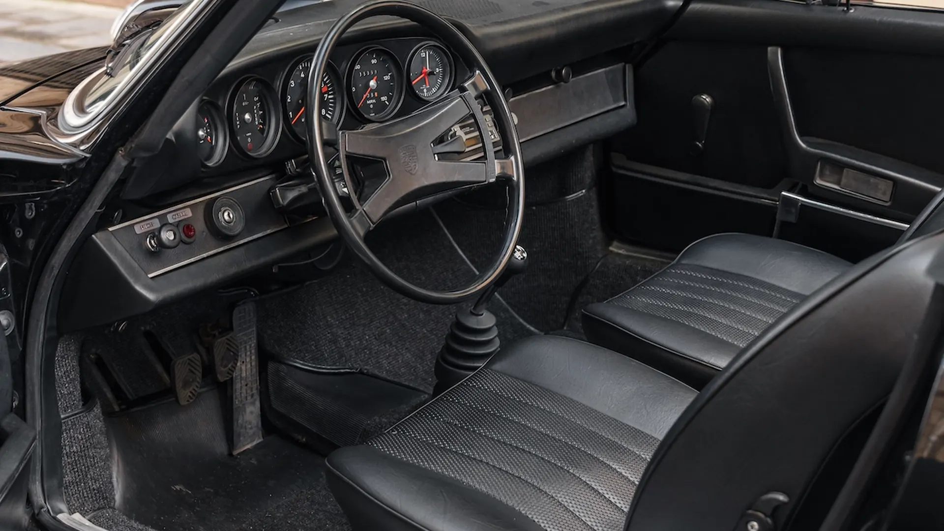 Porsche 911 — photo 3