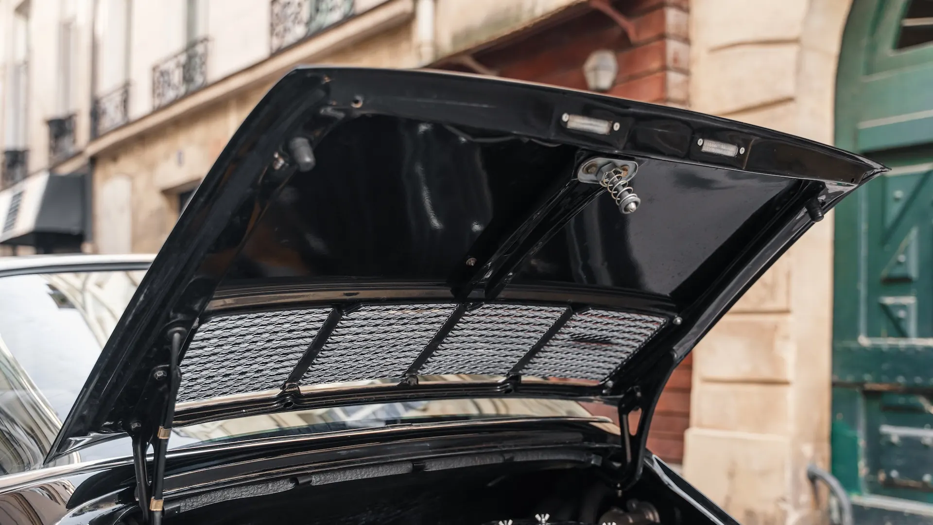 Porsche 911 — photo 19