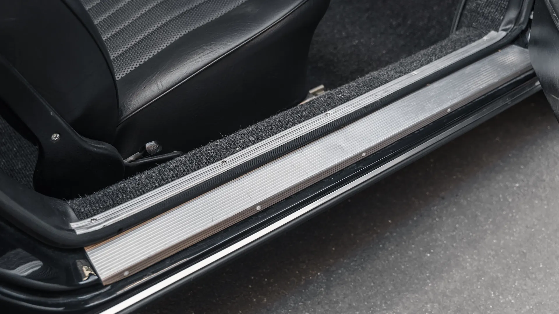Porsche 911 — photo 13