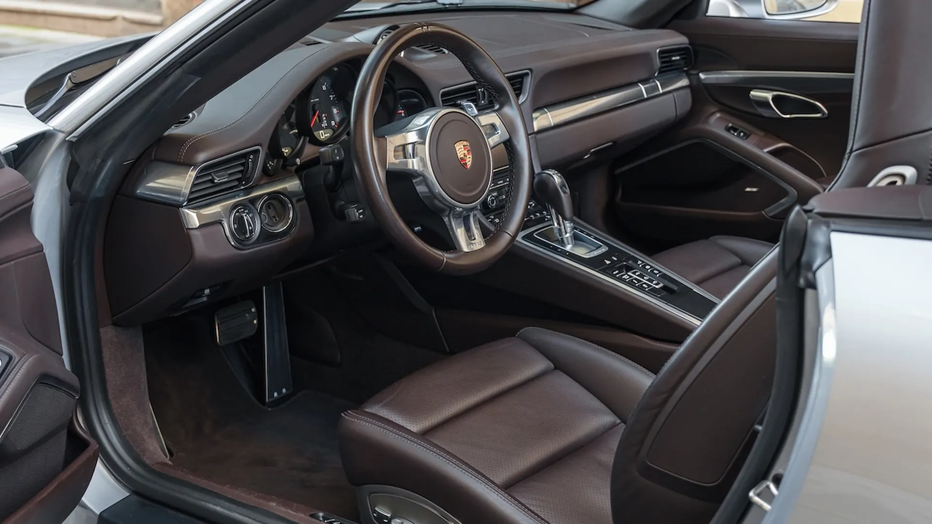 Porsche 991.1 — photo 47