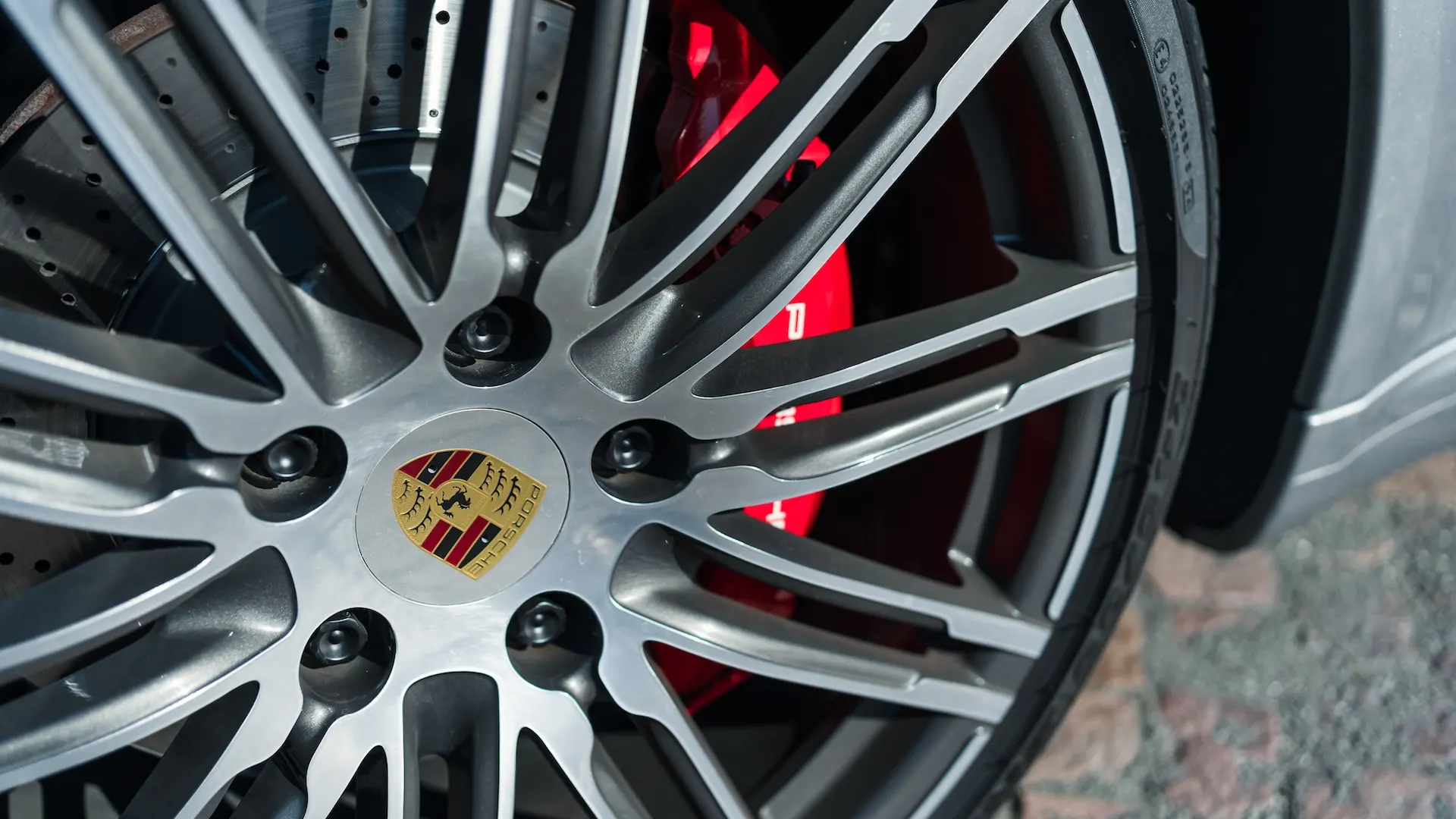 Porsche 991.1 — photo 9