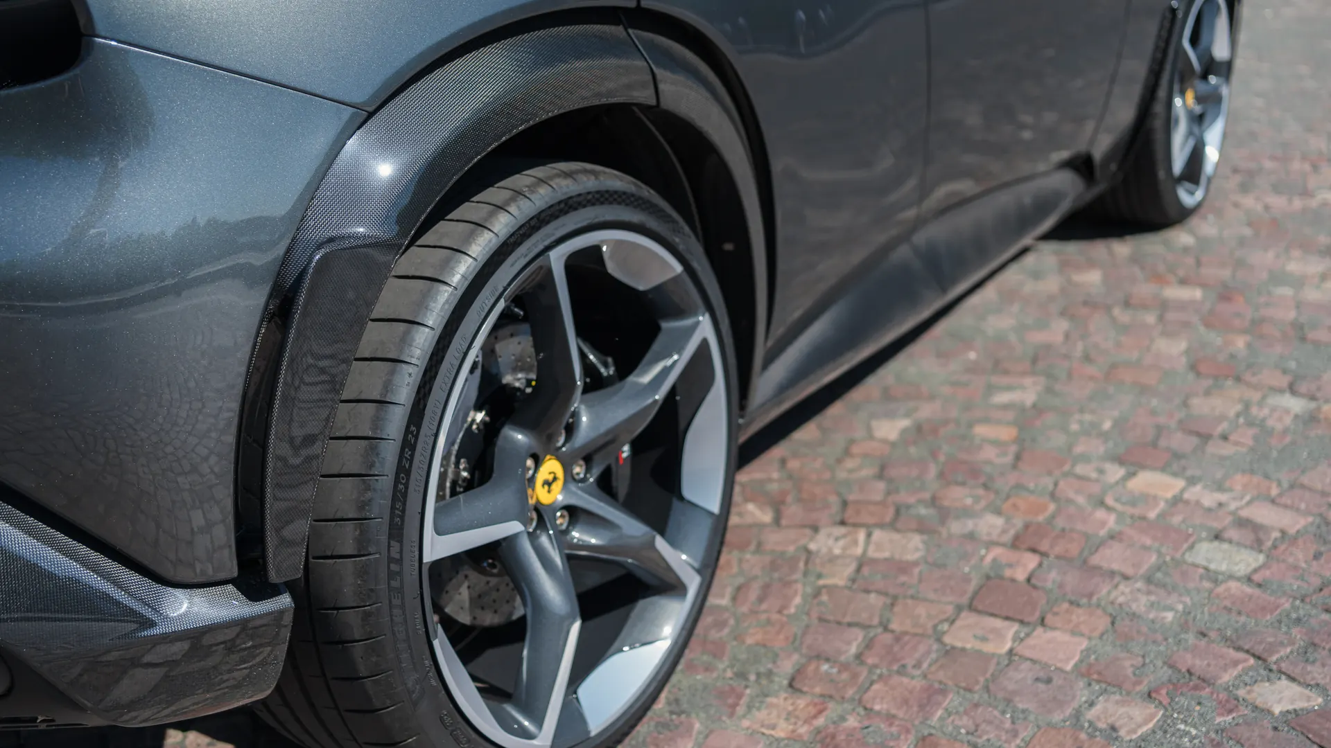 Ferrari Purosangue — photo 12