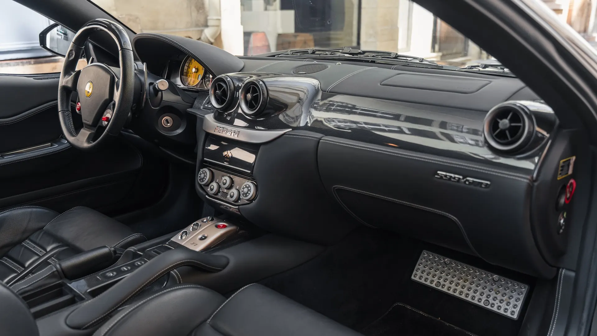Ferrari 599 — photo 34
