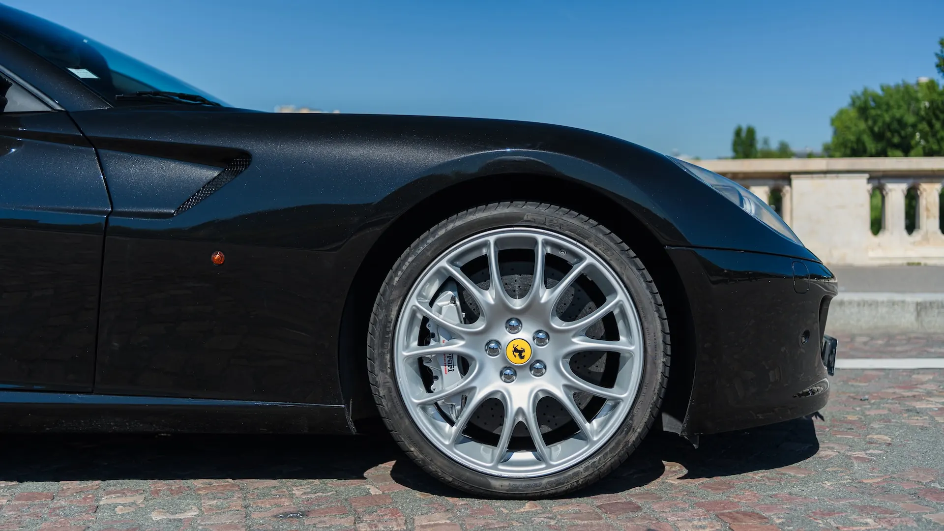 Ferrari 599 — photo 14