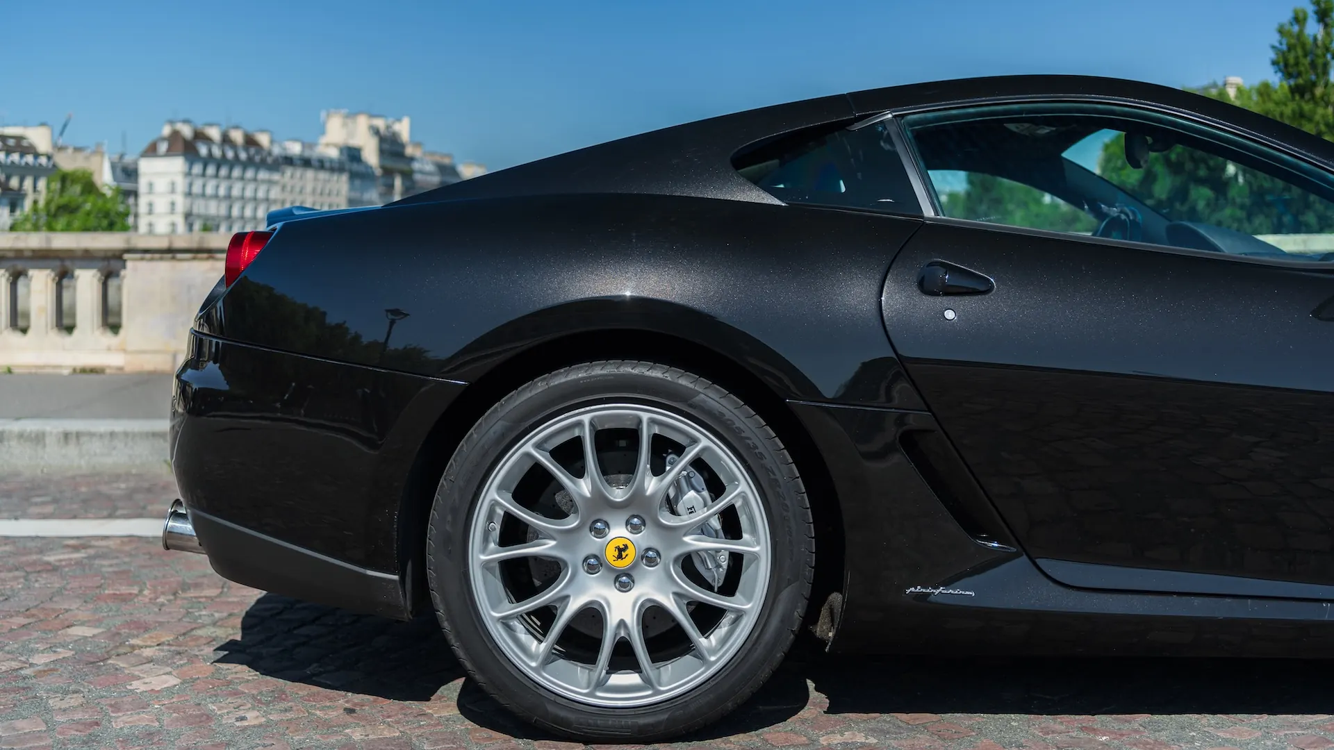 Ferrari 599 — photo 13