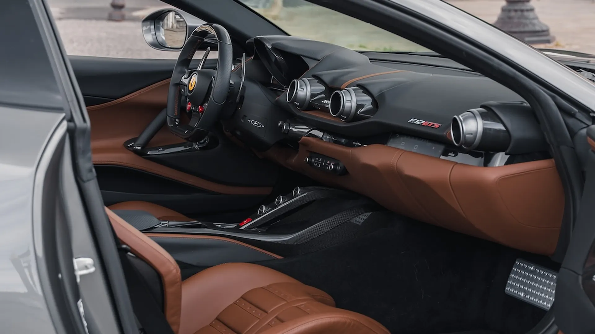 Ferrari 812 — photo 48