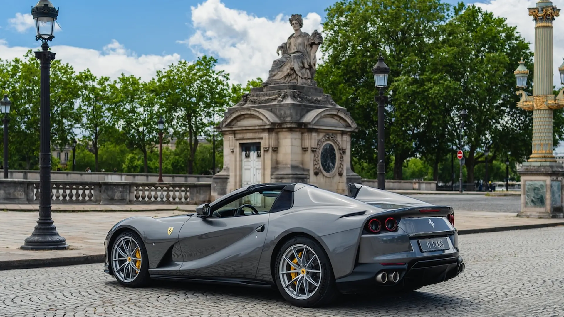 Ferrari 812 — photo 28