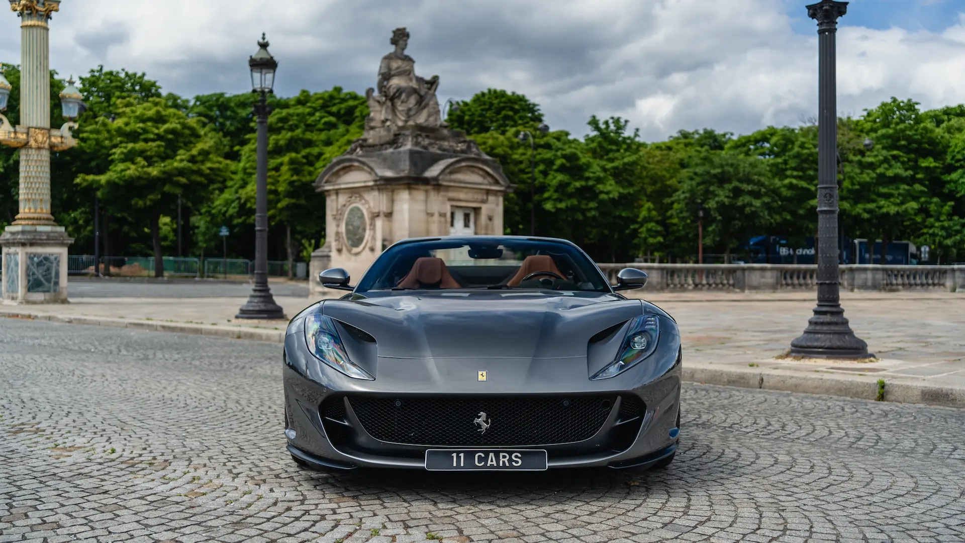 Ferrari 812 — photo 2