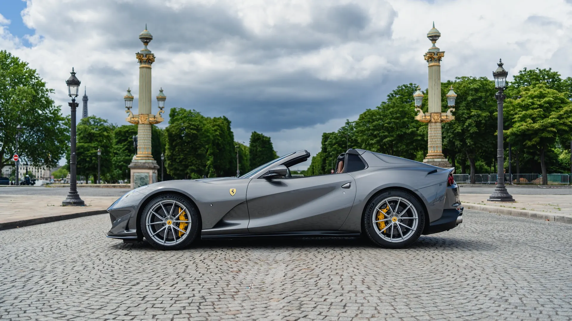 Ferrari 812 — photo 7