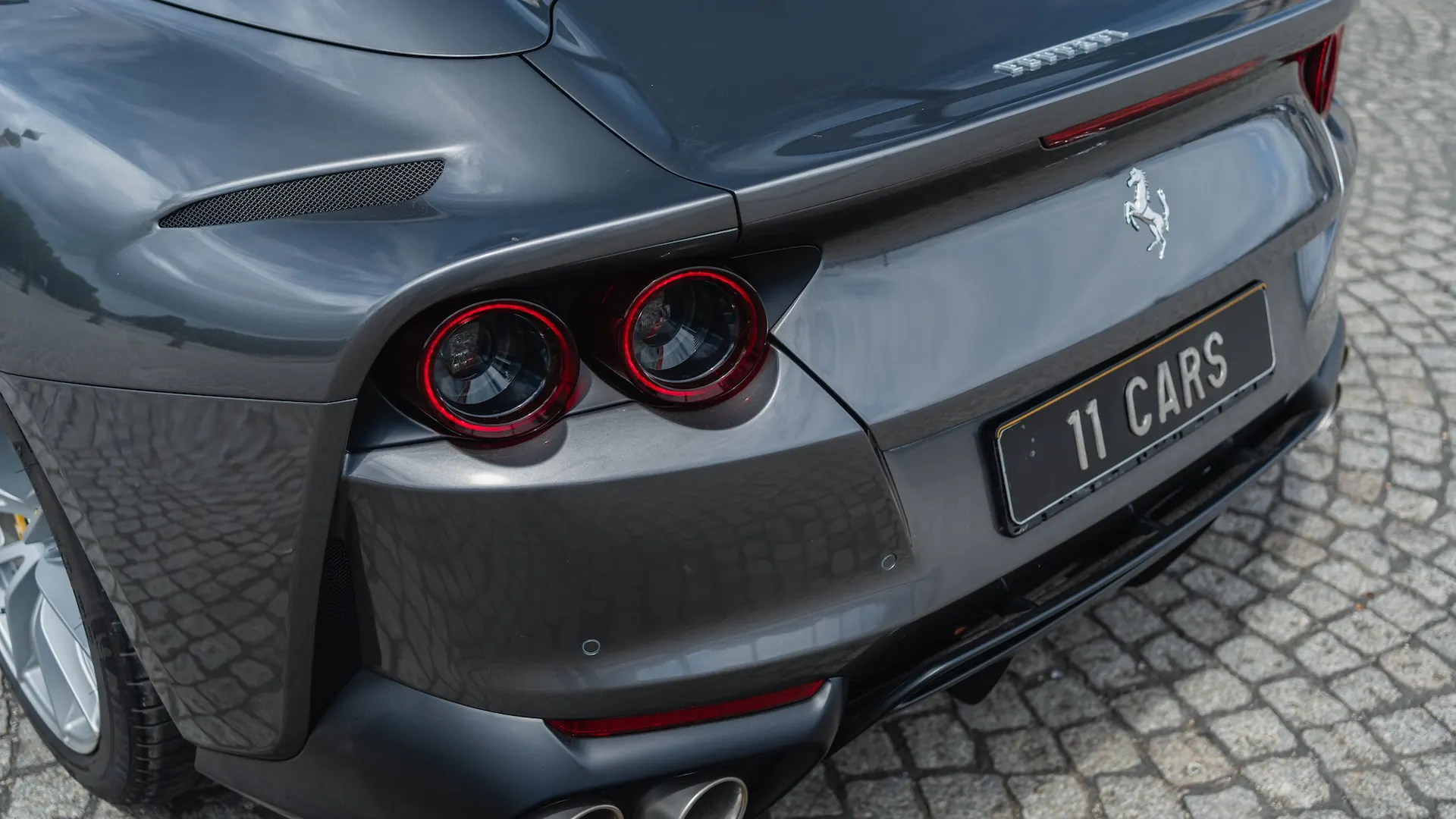 Ferrari 812 — photo 23
