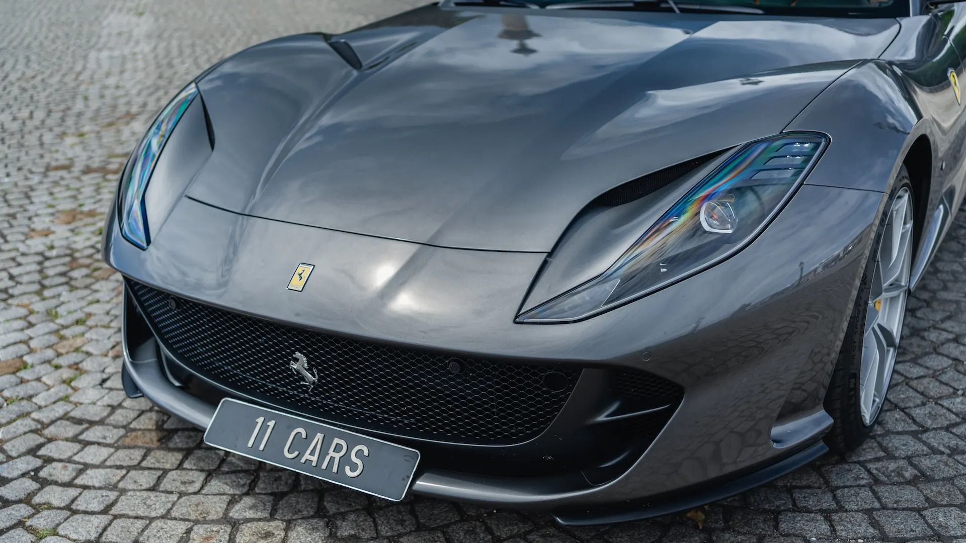 Ferrari 812 — photo 12