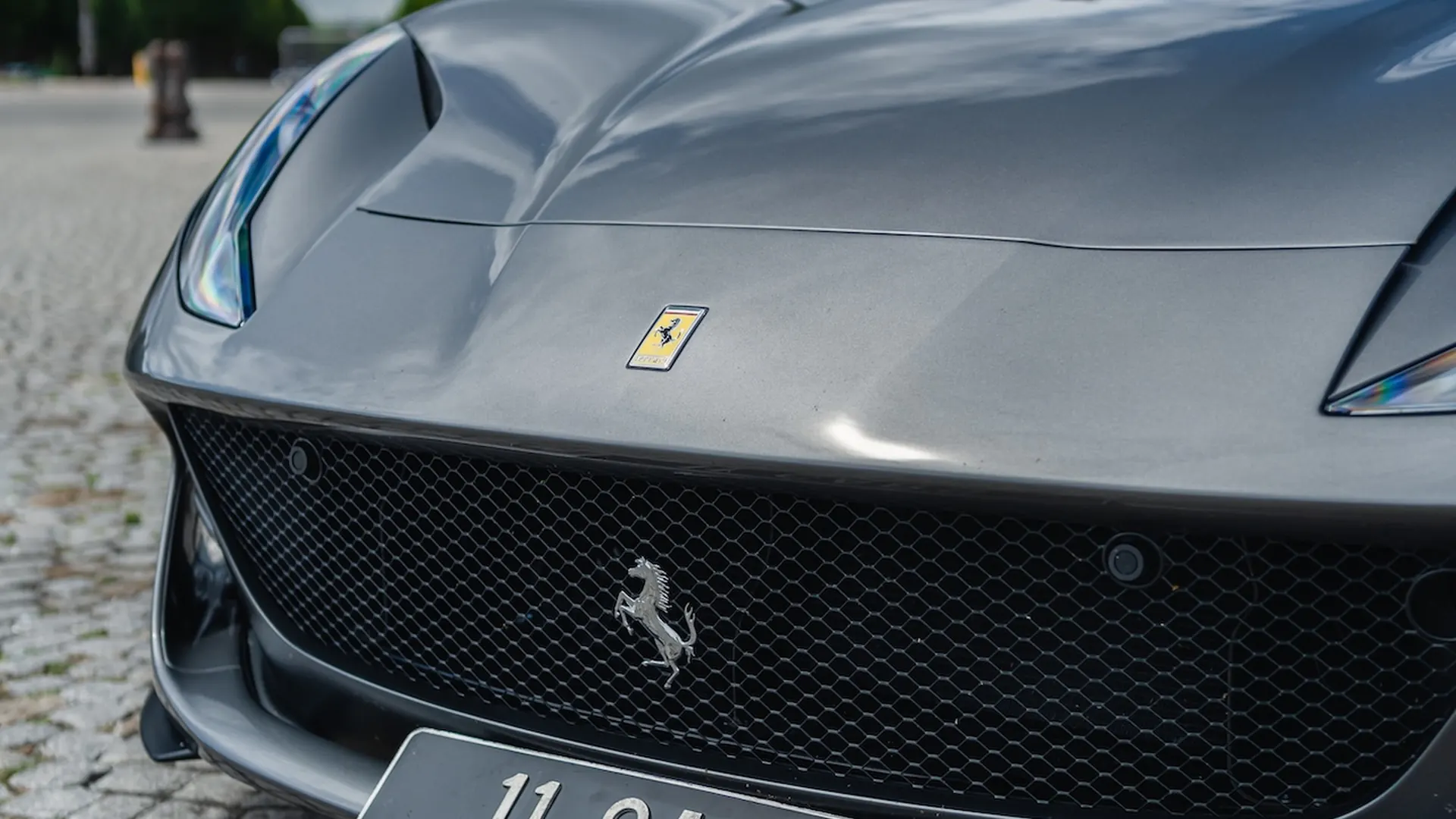 Ferrari 812 — photo 30