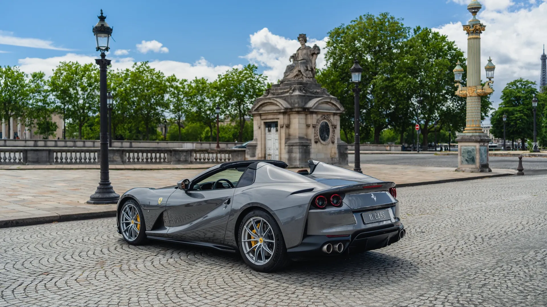 Ferrari 812 — photo 11