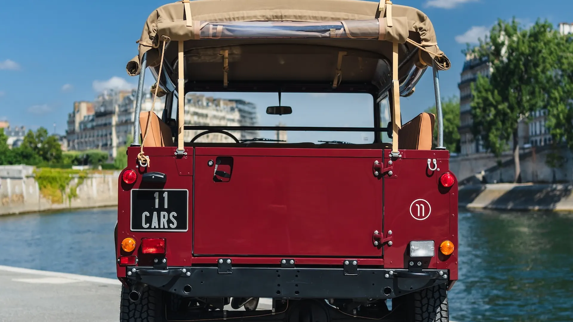 Land Rover 90 — photo 13