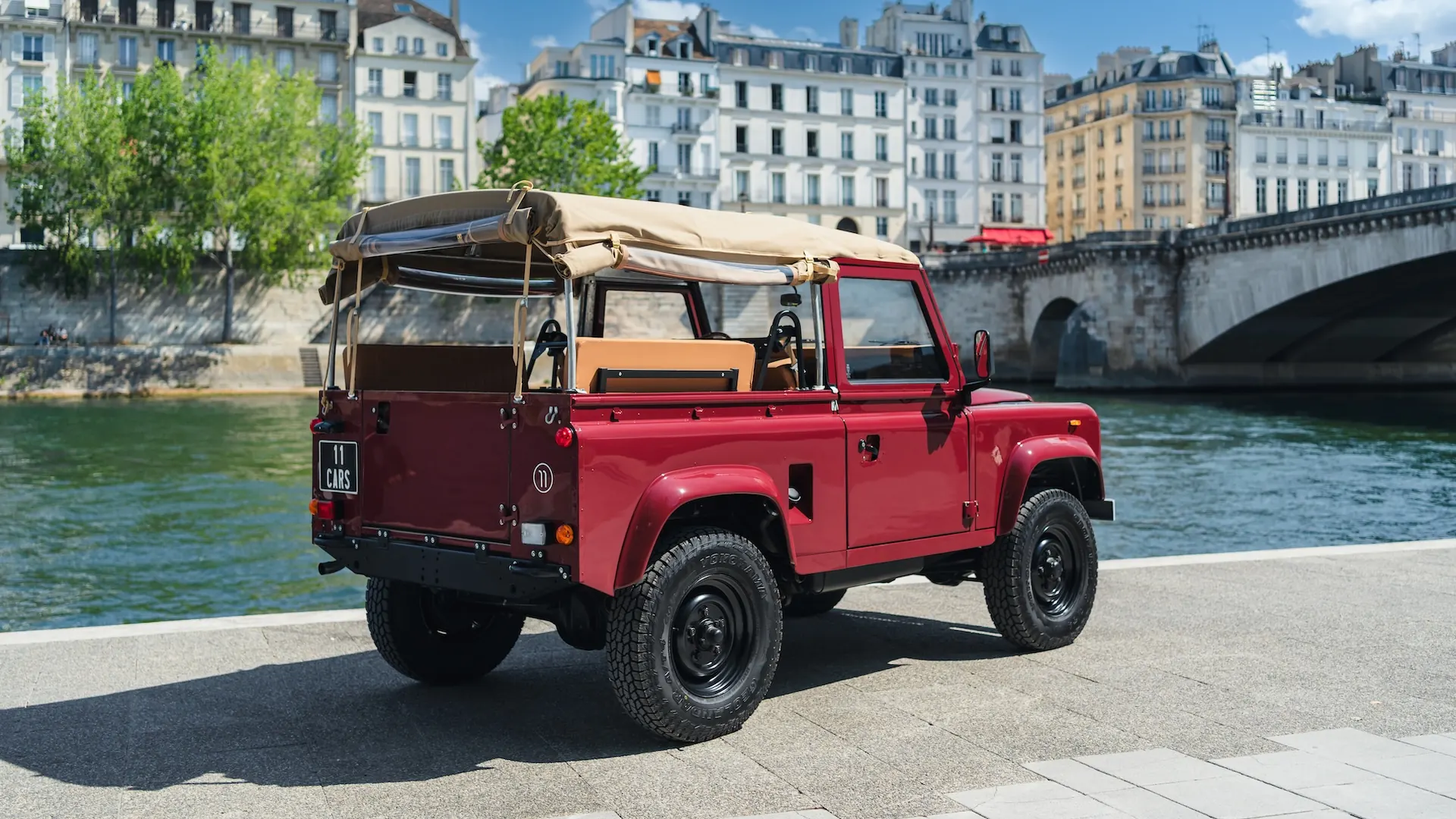 Land Rover 90 — photo 8