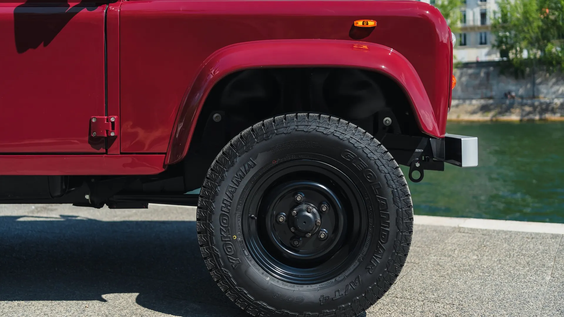 Land Rover 90 — photo 23
