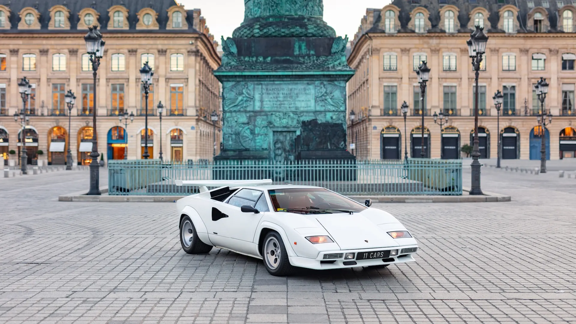 Lamborghini Countach — photo 2