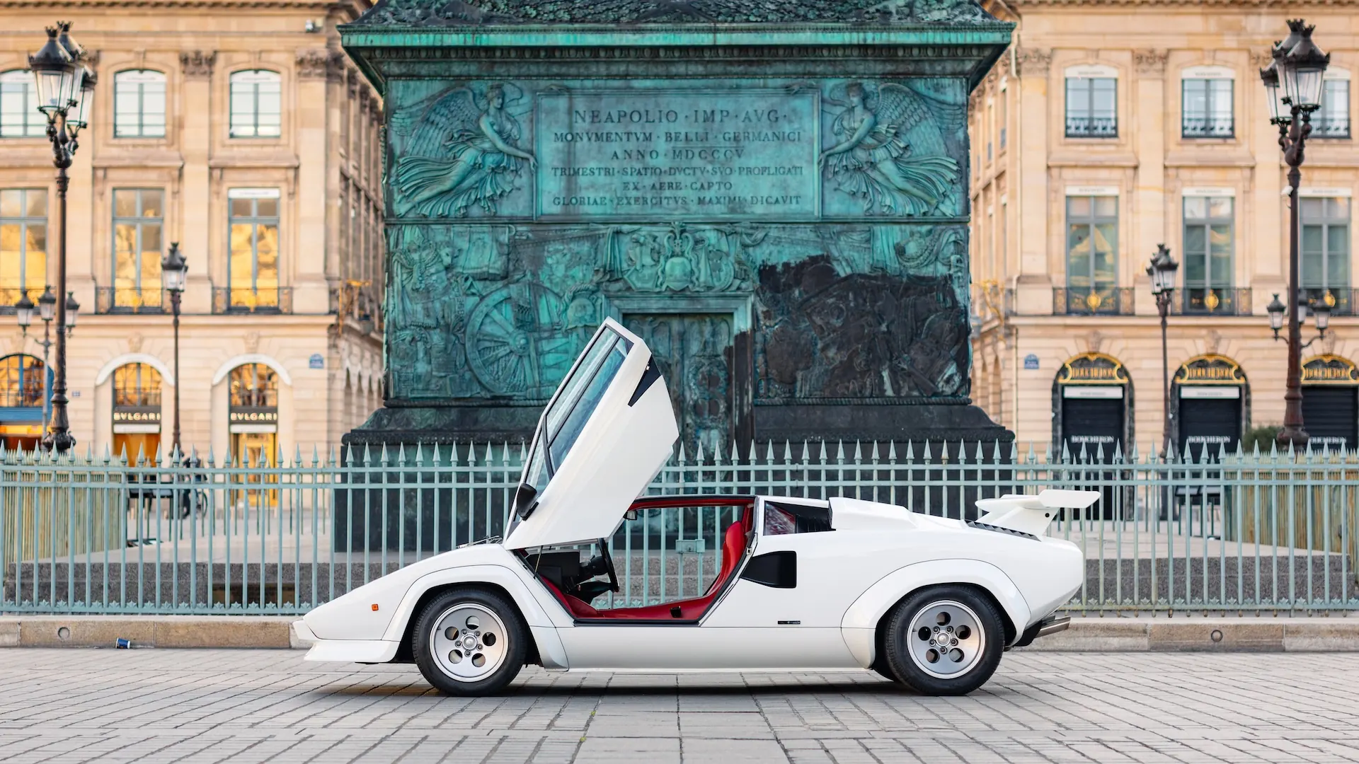 Lamborghini Countach — photo 24