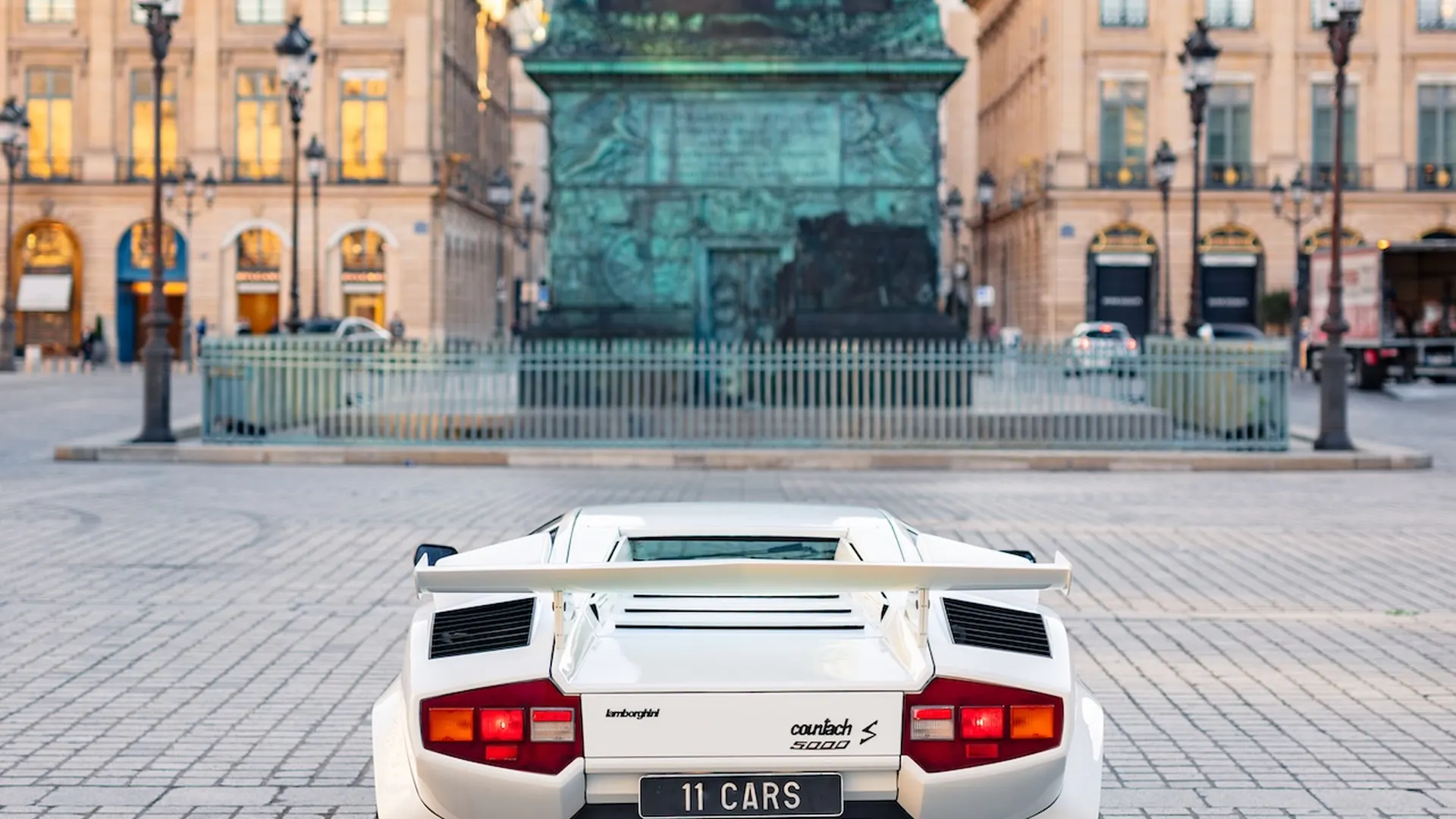 Lamborghini Countach — photo 18