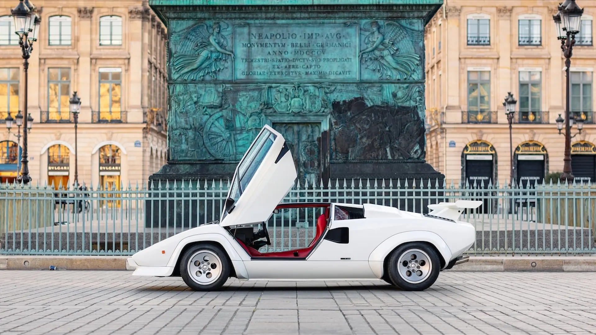 Lamborghini Countach — photo 22