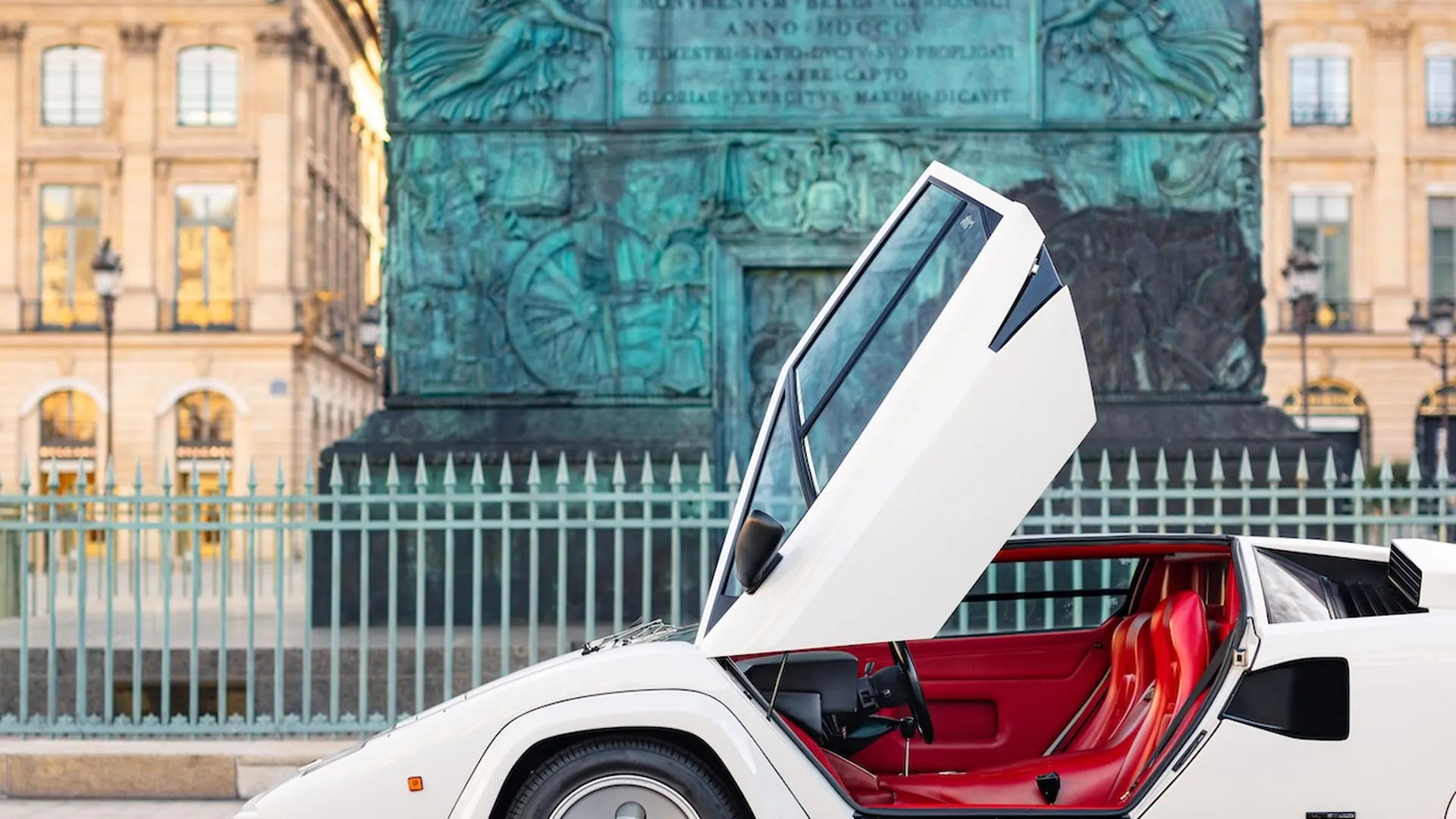 Lamborghini Countach — photo 25