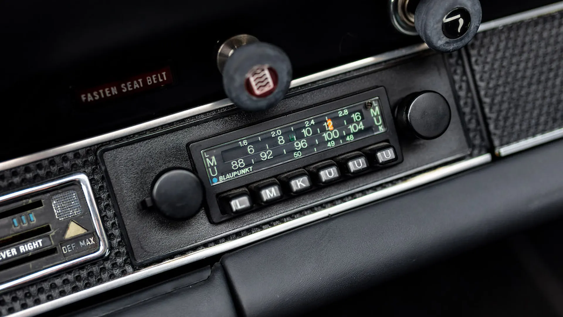 Porsche 911 — photo 30