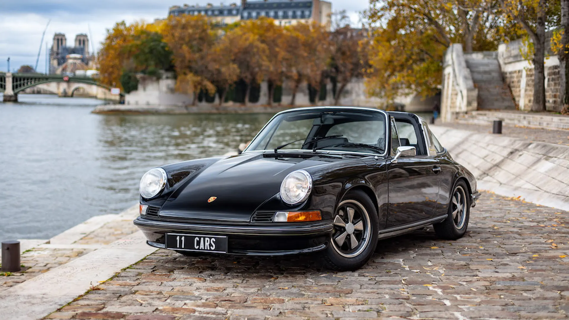 Porsche 911 — photo 12