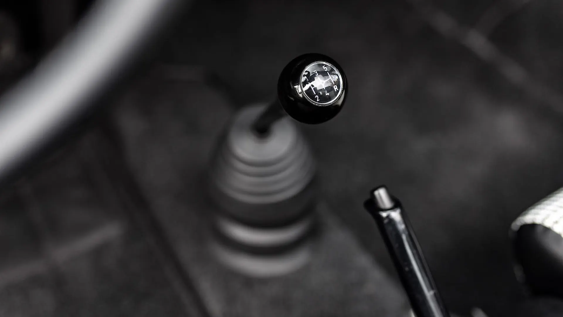 Porsche 911 — photo 32