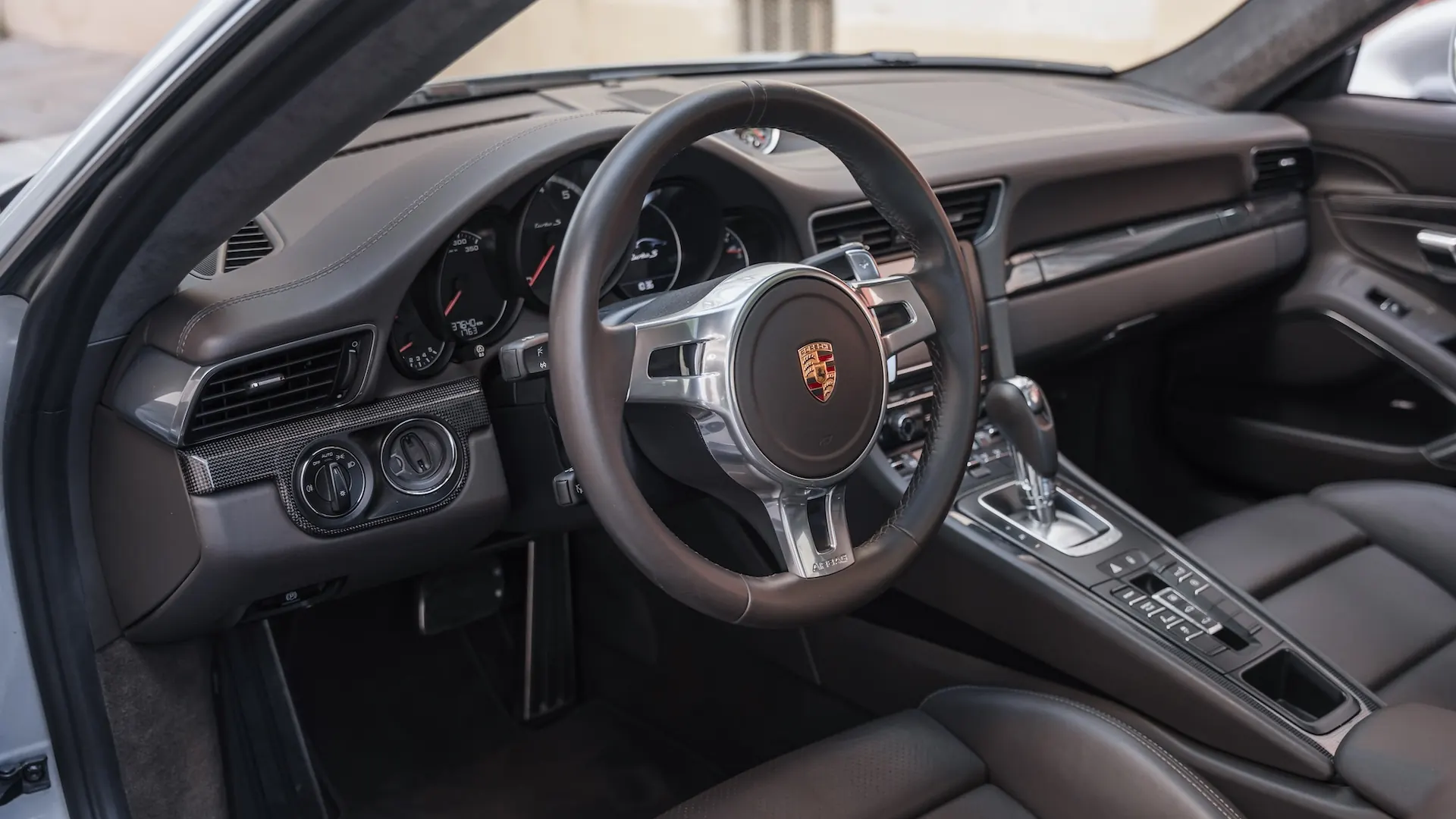 Porsche 991.1 — photo 22