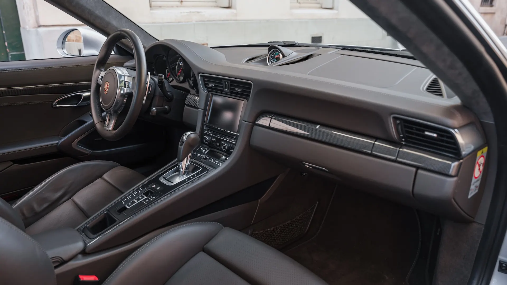 Porsche 991.1 — photo 25