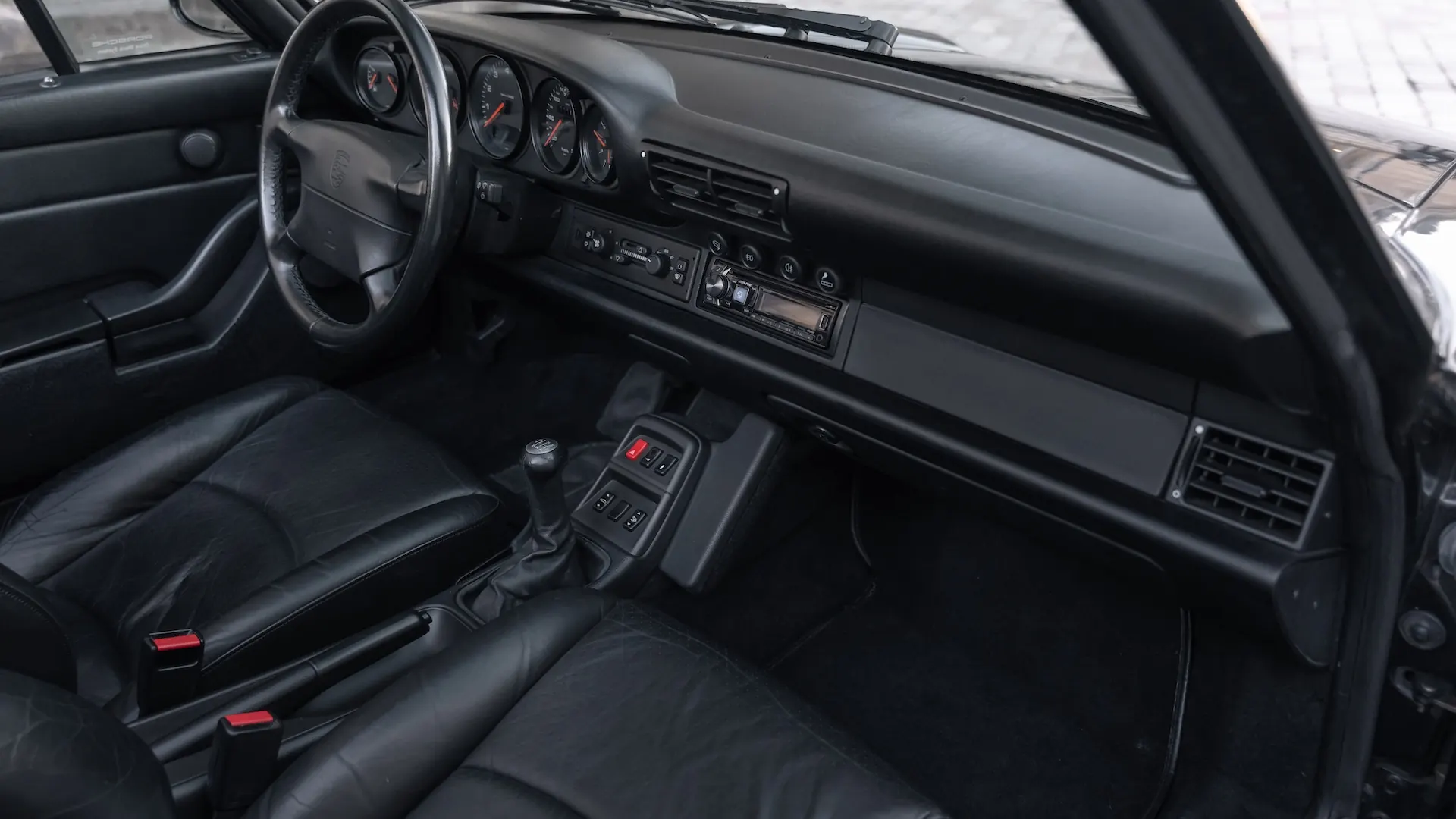 Porsche 993 — photo 33