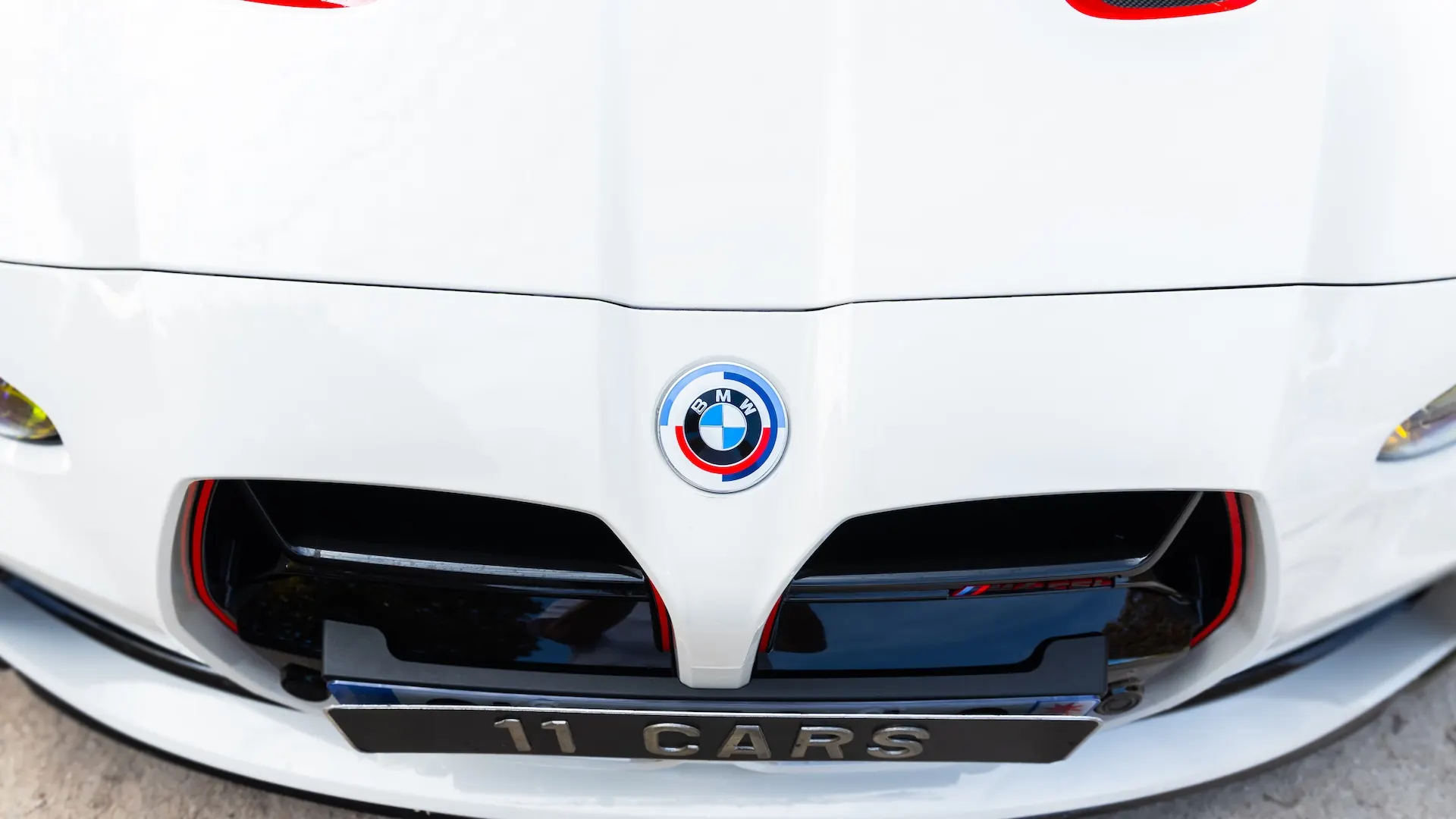 BMW M4 — photo 8