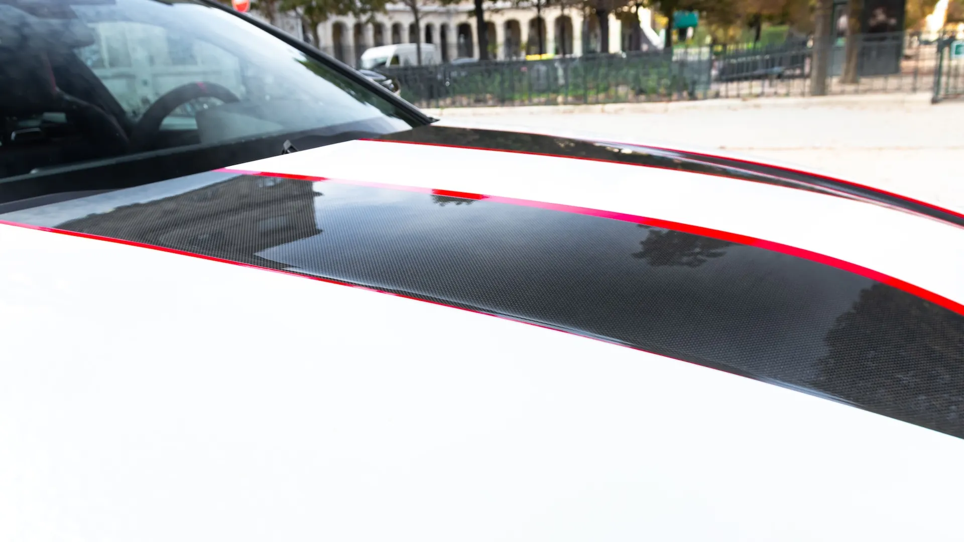 BMW M4 — photo 12